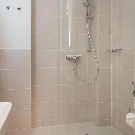 Ad7-21 Friesenjung Lejlighed